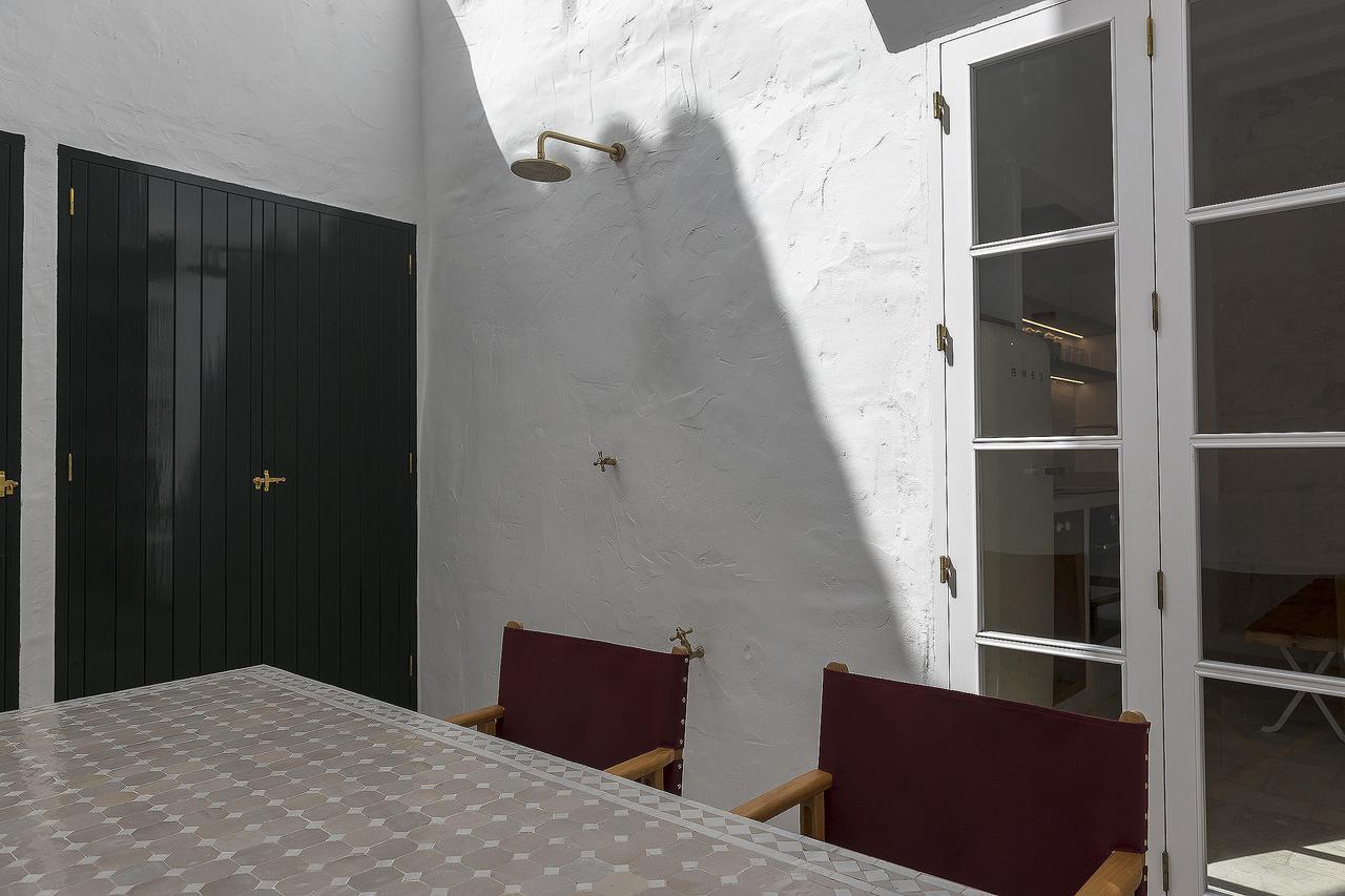 qui no passa Ciutadella (Menorca) Exterior foto