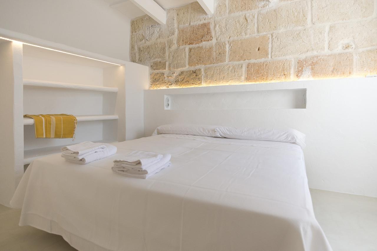 qui no passa Ciutadella (Menorca) Exterior foto